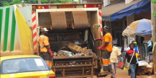 Face aux difficultés d’Hysacam, l’Etat camerounais annonce l’ouverture du marché du ramassage des ordures