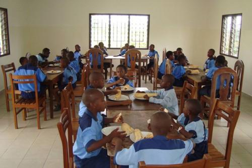 Cameroun : la Fondation Western Union au secours des enfants en difficulté encadrés par SOS villages d’enfants
