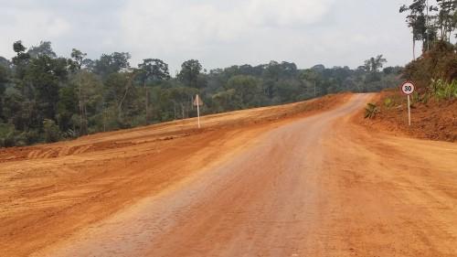 Le chinois Cfhec reprend ses activités sur l’autoroute Yaoundé-Douala après un arrêt des travaux pour défaut de paiement