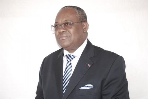 Crise anglophone : « Dialogue, le credo de Paul Biya », par Joseph Le