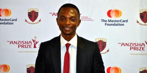Deux jeunes Camerounais finalistes du Prix Anzisha 2015, récompensant les jeunes entrepreneurs africains