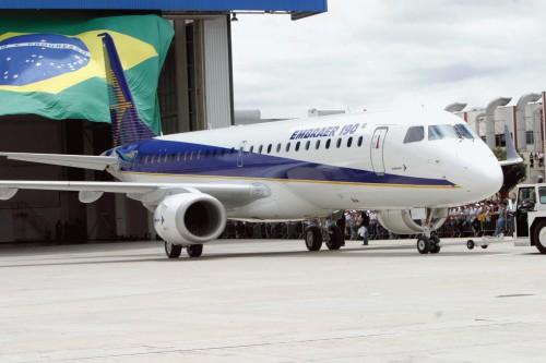 Le Brésilien Embraer propose ses aéronefs au transporteur aérien camerounais Camair Co