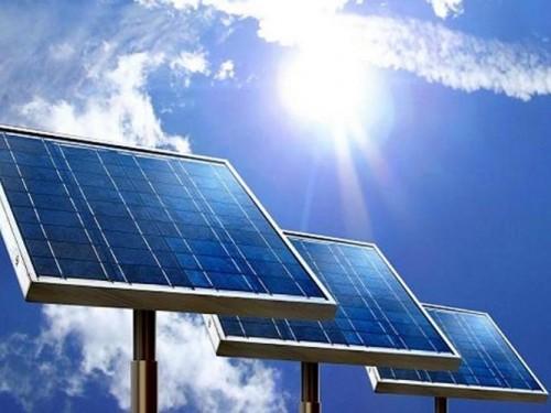 Les taxes plombent les projets d’énergie solaire au Cameroun