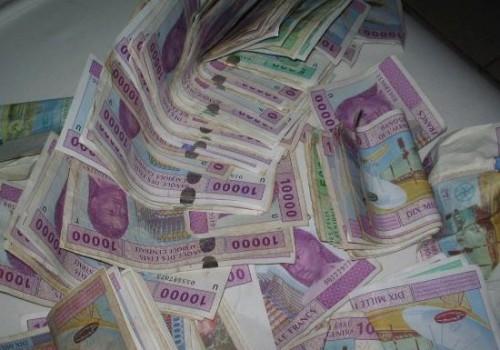Cameroun : la dette extérieure a atteint 2500 milliards FCfa en 2013, dont 80% d’obligations de long terme