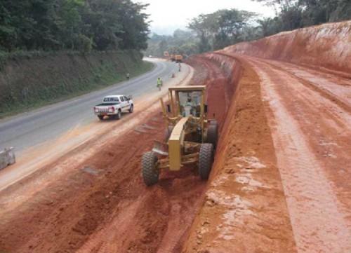 L’Etat camerounais lance les  travaux de réhabilitation de la route Bamenda-Bafoussam