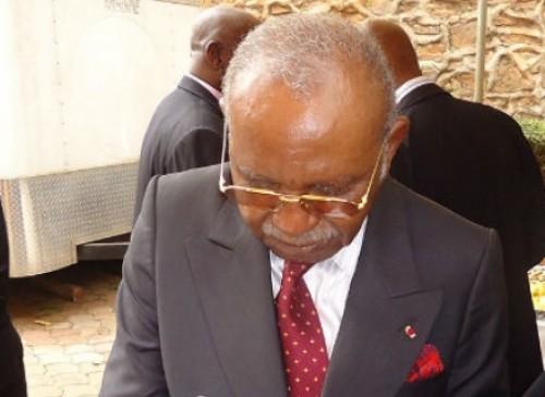 Le Camerounais William Aurélien Etéki Mboumoua, ancien Secrétaire général de l’OUA, entame son dernier voyage