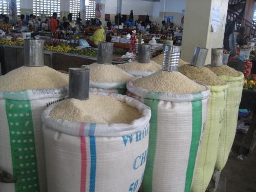 Cameroun : le gouvernement propose la restauration de la taxe à l’importation du riz