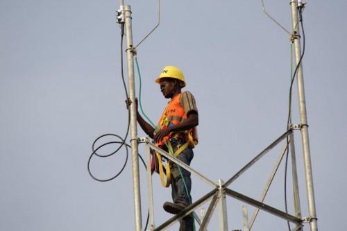 Cameroun : appel d’offres pour étudier les possibilités de desservir les zones rurales non couvertes par les opérateurs télécoms