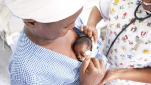 Le Cameroun lance sa première obligation à impact sur le développement (OID), pour sauver des nouveau-nés