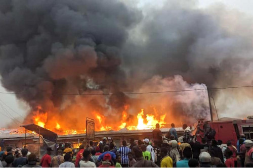 Bamenda : plus de 6 milliards FCFA pour reconstruire le marché central de la ville, ravagé par un incendie