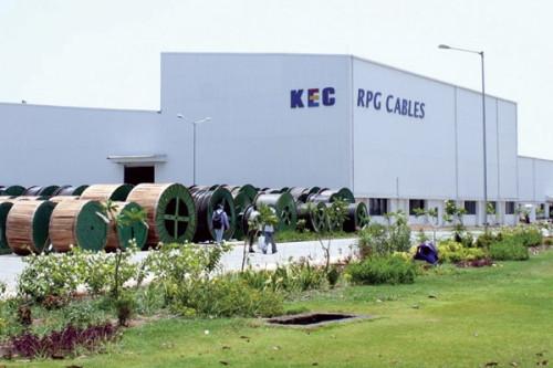 L’Indien KEC décroche un marché de 30,5 milliards de FCFA pour construire une ligne électrique de 400 kV au Cameroun