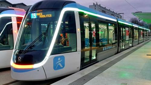 Douala : le maire de la ville annonce le démarrage des travaux de construction d’une ligne de tramway de 18 Km en 2023