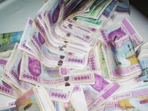 Entre 47% et 62% de chaque franc CFA qui entre sous forme de dette extérieure au Cameroun est rapatrié sous forme de fuite de capitaux