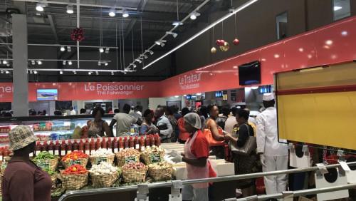 Made in Cameroun : Carrefour annonce 4 600 références locales (20%) sur les étals de son hypermarché de Yaoundé