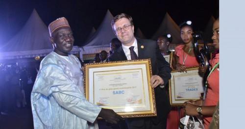 Cameroun : le groupe SABC désigné 1ère « entreprise citoyenne » pour avoir payé 25,954 milliards FCFA de droits de douane