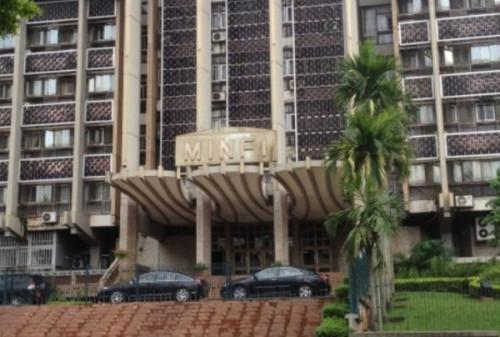 Le Trésor public camerounais confesse avoir fait des payements irréguliers d’un montant de 128 milliards de FCFA en 2018