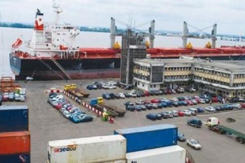 Après six mois de suspension, les ventes aux enchères publiques reprennent au port de Douala