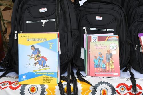 RSE : la société Boissons du Cameroun fait don de 6 000 livres dans 23 établissements scolaires