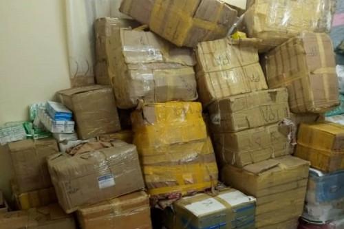 Près d’une tonne de médicaments et 156 cartons de cosmétiques de contrebande saisis par la douane camerounaise