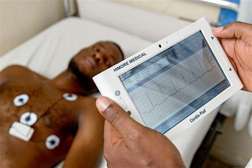 Le ministère camerounais de la Santé publique acquiert 20 lots de la tablette tactile médicale, Cardiopad