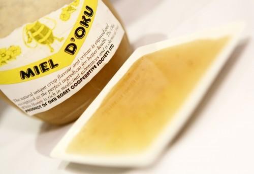 Cameroun : des pluies précoces font chuter de 65% la production 2018 du miel blanc d’Oku, labélisé par l’OAPI