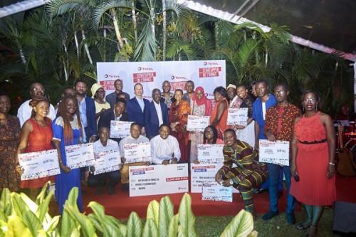 Grâce à un projet de recyclage de pneus usagés, les frères Belibi décrochent le premier prix du Challenge Startupper 2019 de Total Cameroun