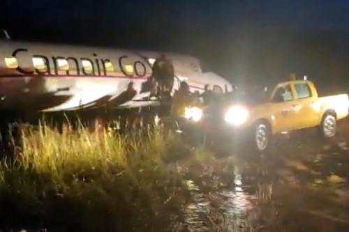 Cameroun: un avion Camair Co sort de la piste à l'atterrissage