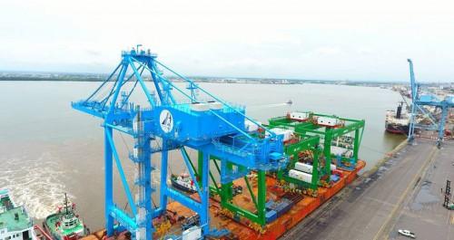 Cameroun: le port de Douala inaugure un 3ème portique à faible émission de C02 et consommant 30% d’énergie en moins
