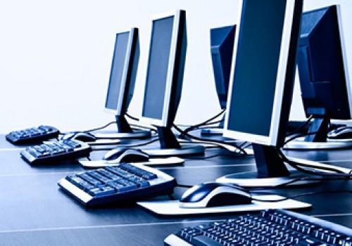 Le ministère de l’Enseignement supérieur donne les raisons du retard dans la distribution des 500 000 ordinateurs promis aux étudiants par Paul Biya