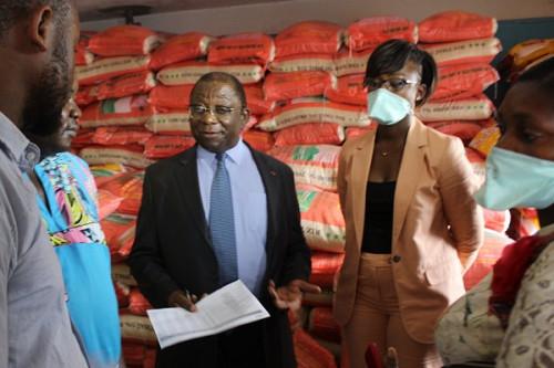 Risque de pénurie du riz : le gouvernement rassure sur la disponibilité des stocks au Cameroun jusqu’en fin d’année