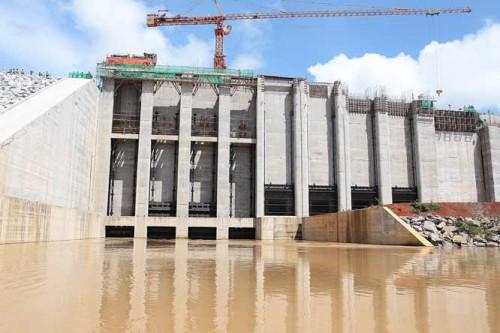 Au Cameroun, CWE et EDC ont lancé le processus de mise en eau partielle du barrage de Lom Pangar