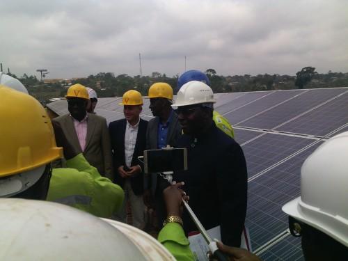 Cameroun : l’électricien Eneo prend pied dans le solaire, avec une première centrale hybride dans la localité de Djoum