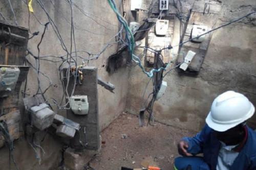 En 2019, l’électricien camerounais Eneo a réussi à convertir plus de 28 000 fraudeurs en consommateurs légaux