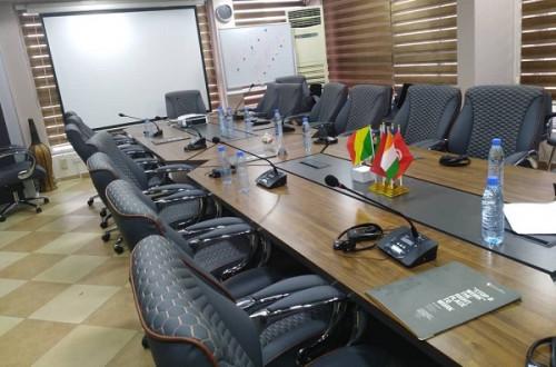Le gouvernement inaugure le 1er incubateur « Easyoffices » du Cameroun offrant des bureaux locatifs low-cost pour les PME