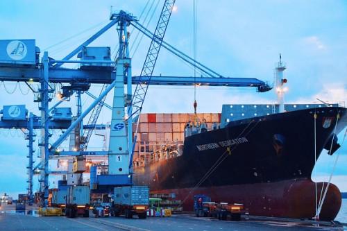 Terminal à conteneurs du port de Douala : Bolloré et Maersk réclament des dommages-intérêts de 3,9 milliards de FCFA