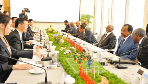 En visite en Chine, le président Paul Biya a réaffirmé la volonté du Cameroun de continuer la coopération avec le géant des télécoms Huawei