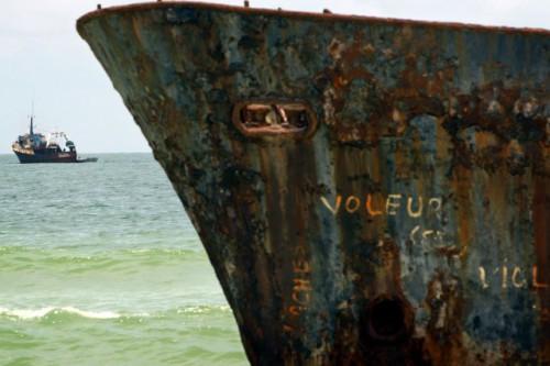 Un nouveau bateau chinois arraisonné au large des côtes camerounaises pour pêche illicite et navigation en zone interdite