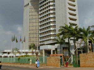 L’Etat du Cameroun repart  sur le marché de la BEAC le 13 novembre 2013, pour mobiliser 10 milliards de FCfa