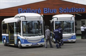 Cameroun : le groupe Bolloré va offrir un 3ème bus électrique à l’université de Yaoundé I