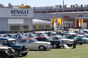 La firme automobile Renault a presque triplé ses parts de marché au Cameroun entre 2010 et 2013
