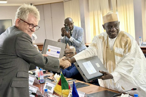 Financement : plus de 12 milliards de FCFA de l’UE pour promouvoir l’entreprenariat et l’accès à l’électricité au Cameroun